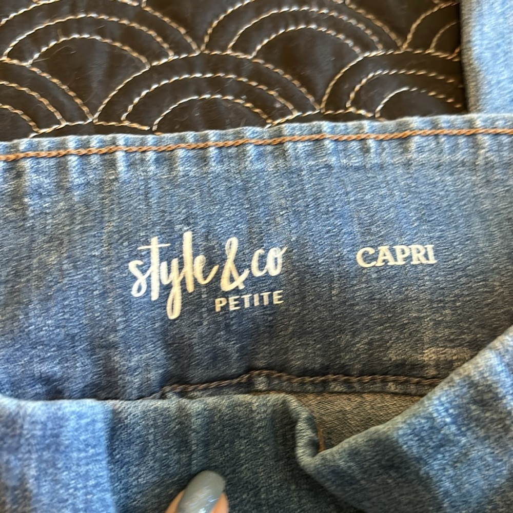 Capri pants - Picture 2 of 4